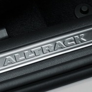 VWパサート・オールトラック TDI 4モーション アドバンス ドアシルプレート