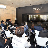 プロショップ向けの発表会には多くの来場者が参加。製品への期待がうかがえる