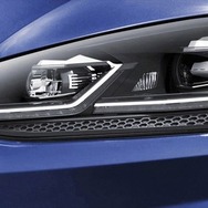VW ゴルフ TSI テックエディション VW ゴルフ ヴァリアント TSI テックエディション（アトランティックブルーメタリック）