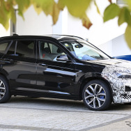 BMW X1 改良新型スクープ写真