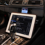 ハイレゾ音源を楽しめるシステムを搭載した車両の一例（製作ショップ：サウンドフリークス）。