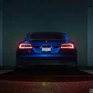 テスラ　Deep Blue Metallic Tesla Model S P100D