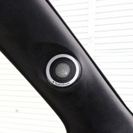 フロントスピーカーには高音質モデルを探して見つ出したロックフォードT3をチョイス。トゥイーターはピラーにビルトイン。