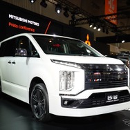 三菱デリカD：5 新型アーバンギア（東京オートサロン2019）