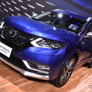 日産エクストレイル・オーテック（東京オートサロン2019）