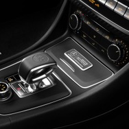 メルセデス AMG A45 にF1タイトル記念車…モチーフはF1マシン