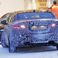 ジャガー XE 改良新型 スクープ写真
