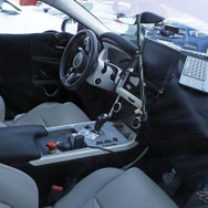 ジャガー XE 改良新型 スクープ写真