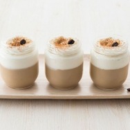 12月4日（金）オープンのサラベス東京店新メニュー、猿田彦珈琲を使った「コーヒープディング」。