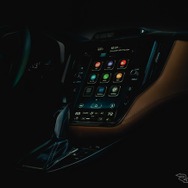 スバル・レガシィ新型（日本名：レガシィ B4に相当）のティザーイメージ