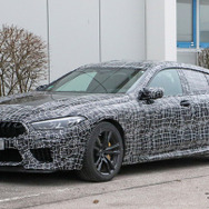 BMW M8 グランクーペ スクープ写真