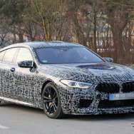 BMW M8 グランクーペ スクープ写真