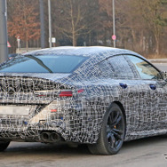 BMW M8 グランクーペ スクープ写真