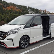 日産『セレナ NISMO』。3列シートのパセンジャーカーとしては標準的なユーティリティ。