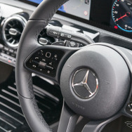 メルセデスベンツ Aクラス 新型（A180 スタイル AMGライン装着車）