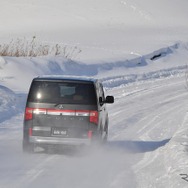 三菱 デリカD：5 新型を雪上で試す（三菱雪上試乗会）