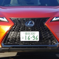レクサス UX200 F SPORT