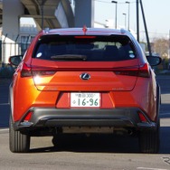 レクサス UX200 F SPORT