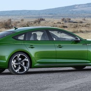 アウディ RS5 スポーツバック