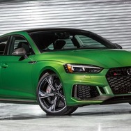アウディ RS5 スポーツバック