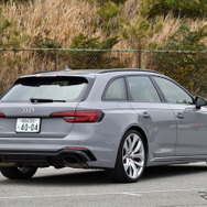 アウディ RS4アバント 新型