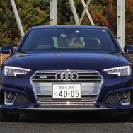 アウディ A4 45TFSI クワトロスポーツ