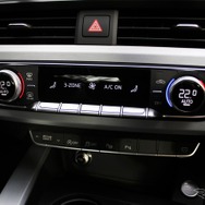 アウディ A4 45TFSI クワトロスポーツ