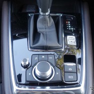 マツダ CX-8