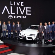 ショーテーマは「LIVE ALIVE...Adrenaline Challenge」