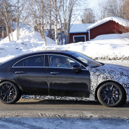メルセデス AMG CLA45 スクープ写真
