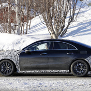 メルセデス AMG CLA45 スクープ写真