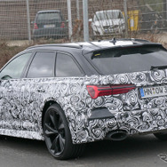 アウディ RS6アバント 次期型スクープ写真