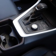 トヨタ RAV4 HYBRID G