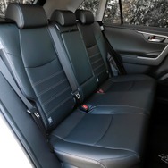 トヨタ RAV4 HYBRID G