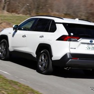 トヨタ RAV4 ハイブリッド 新型