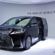 レクサス LM300h（上海モーターショー2019）