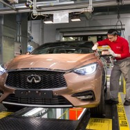 インフィニティ Q30（英国サンダーランド工場）