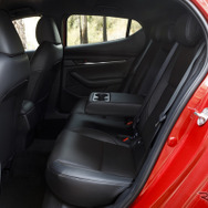 マツダ3（欧州仕様SKYACTIV-G2.0）