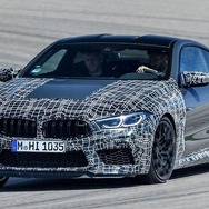 BMW M8 クーペ 新型の開発プロトタイプ