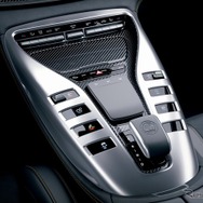 メルセデスAMG GT 4ドアクーペ