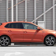 VW ポロ TSI R-Line