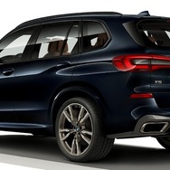 BMW X5 新型の「M50i」