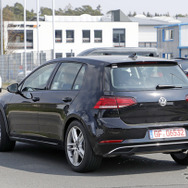 VW 謎の新型プロトタイプ（スクープ写真）