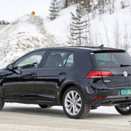 VW 謎の新型プロトタイプ（スクープ写真）