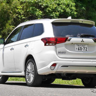 三菱 アウトランダーPHEV（Sエディション）