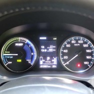 三菱 アウトランダーPHEV（Sエディション）