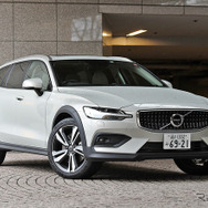 ボルボ V60クロスカントリー T5 Pro