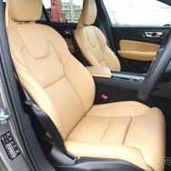 ボルボ V60クロスカントリー