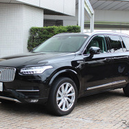 ボルボ XC90 D5 AWD INSCRIPTION