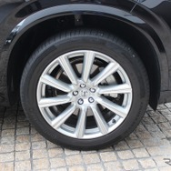 ボルボ XC90 D5 AWD INSCRIPTION